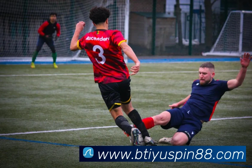 字母哥再展王者风范25分钟内高效砍下24分4板7助的精彩表现