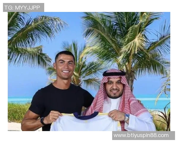 C罗个人净资产突破14亿美元成为全球足坛首位亿万富翁 C罗个人净资产突破14亿美元成为全球足坛首位亿万富翁