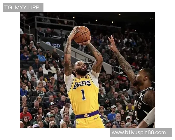 字母哥开局惊艳表现场均36分14板助攻数据令人瞩目